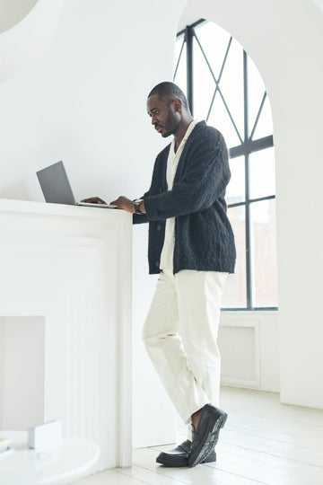 Best Shoes to Wear with Men's Linen Pants